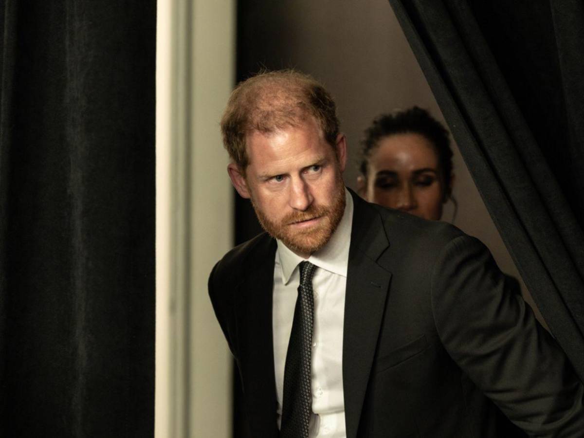 El libro que revela cómo Isabel II se distanció del príncipe Harry en sus últimos años