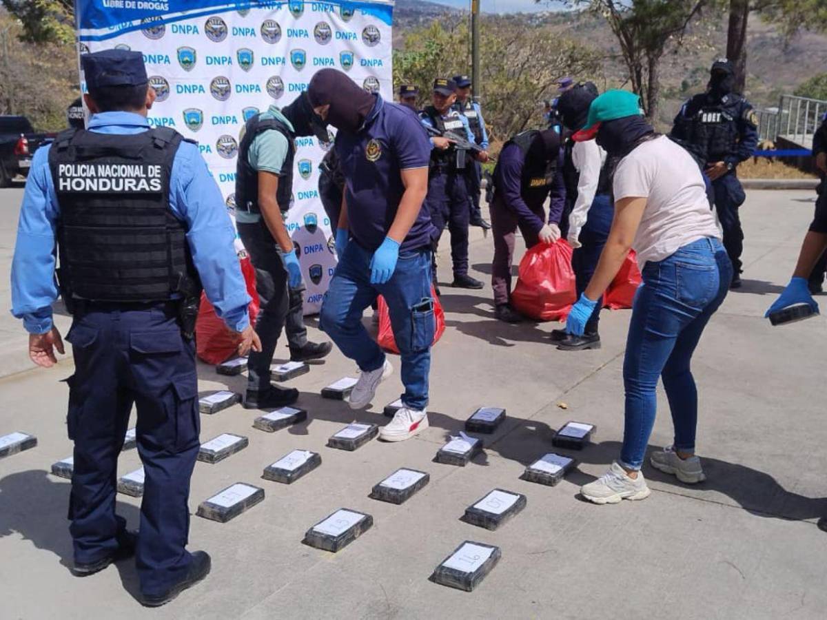 Llegan a la capital los 170 kilos de cocaína incautada en Choluteca