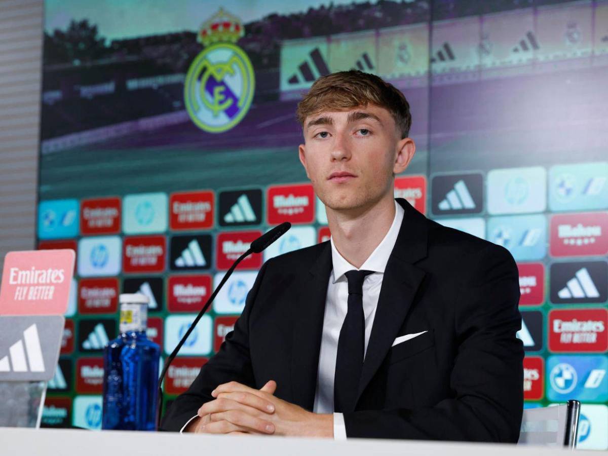 ¿Quién es Dean Huijsen, el defensa más caro fichado por el Real Madrid?