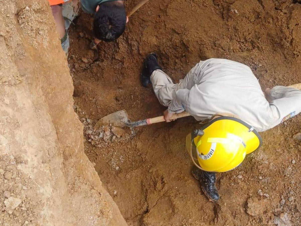 Alexis Vásquez murió soterrado mientras realizaba una excavación para una alcantarilla en Intibucá