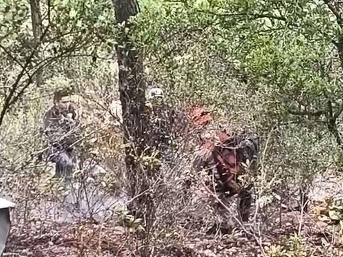 Las dantescas imágenes del crimen que aterra a El Cimarrón: tres cuerpos carbonizados