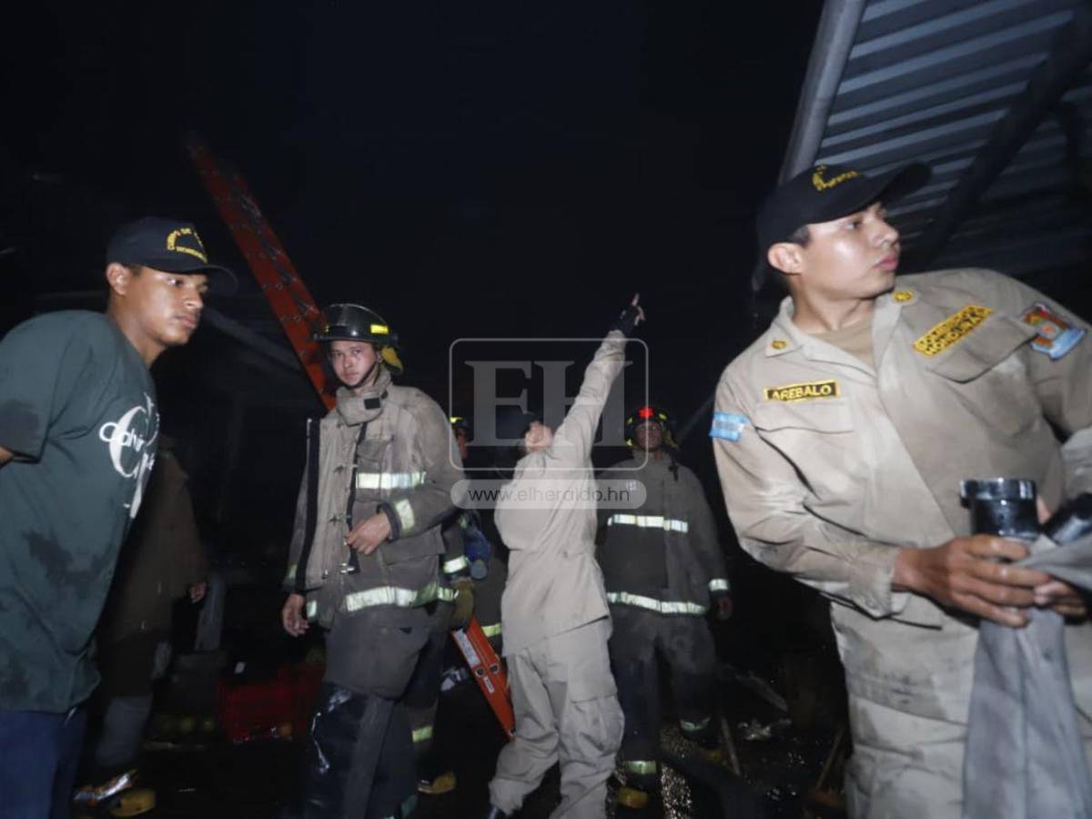 Millonarias pérdidas en Mercado Medina de SPS: Entre 60 a 100 puestos se quemaron