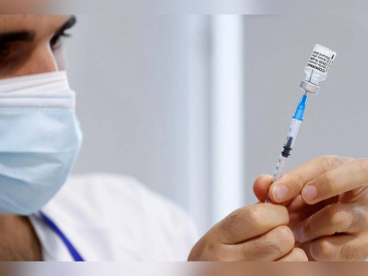 ¿Qué es la variante cigarra? El nuevo linaje del covid-19 que acecha a los niños