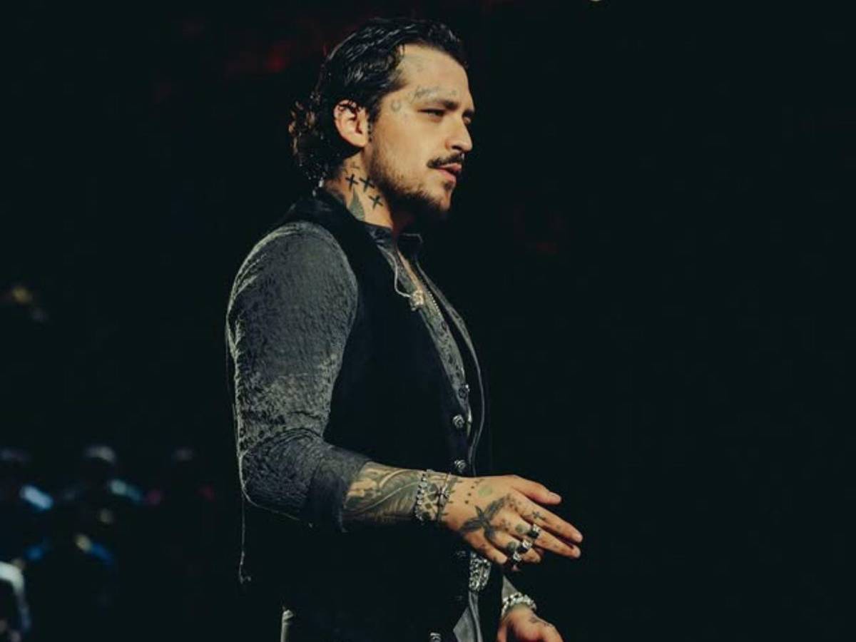 Visas negadas frustran la gira de Christian Nodal: Músicos no pudieron entrar a Estados Unidos