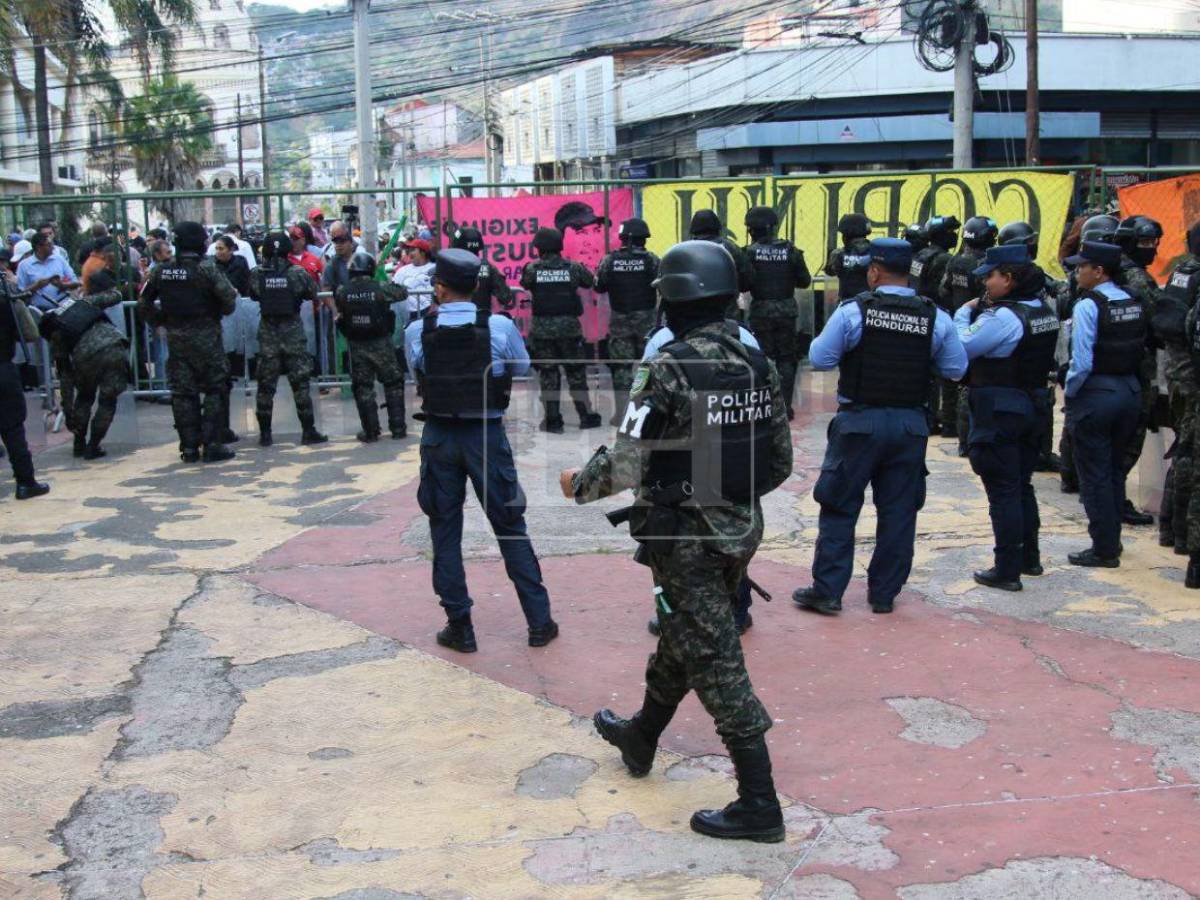 Lo que informa el 911 sobre el ataque con explosivo a diputada Gladis Aurora López