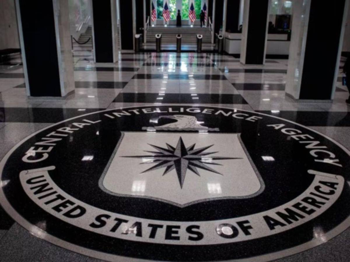 Exdiplomático de EE UU en México abusó de mujeres tras drogarlas con vino y queso