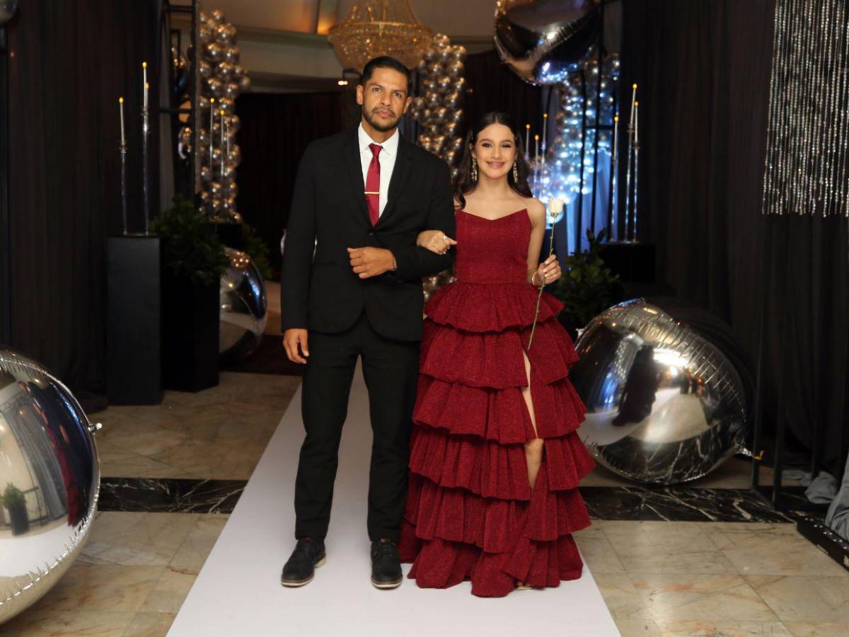 Intercontinental School: así fue el desfile oficial de los seniors 2025