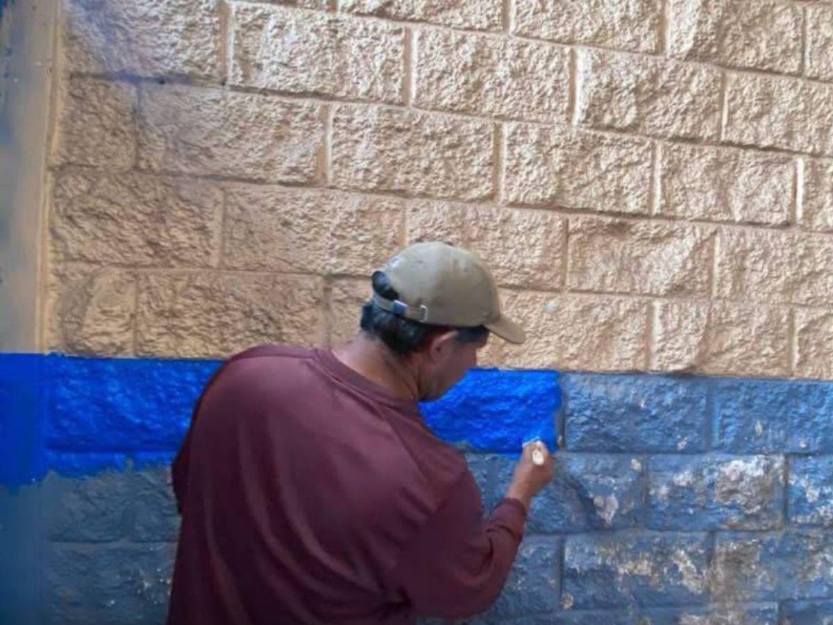 Avanzan trabajos en la Villa Olímpica: realizan mantenimiento, bacheo y pintura