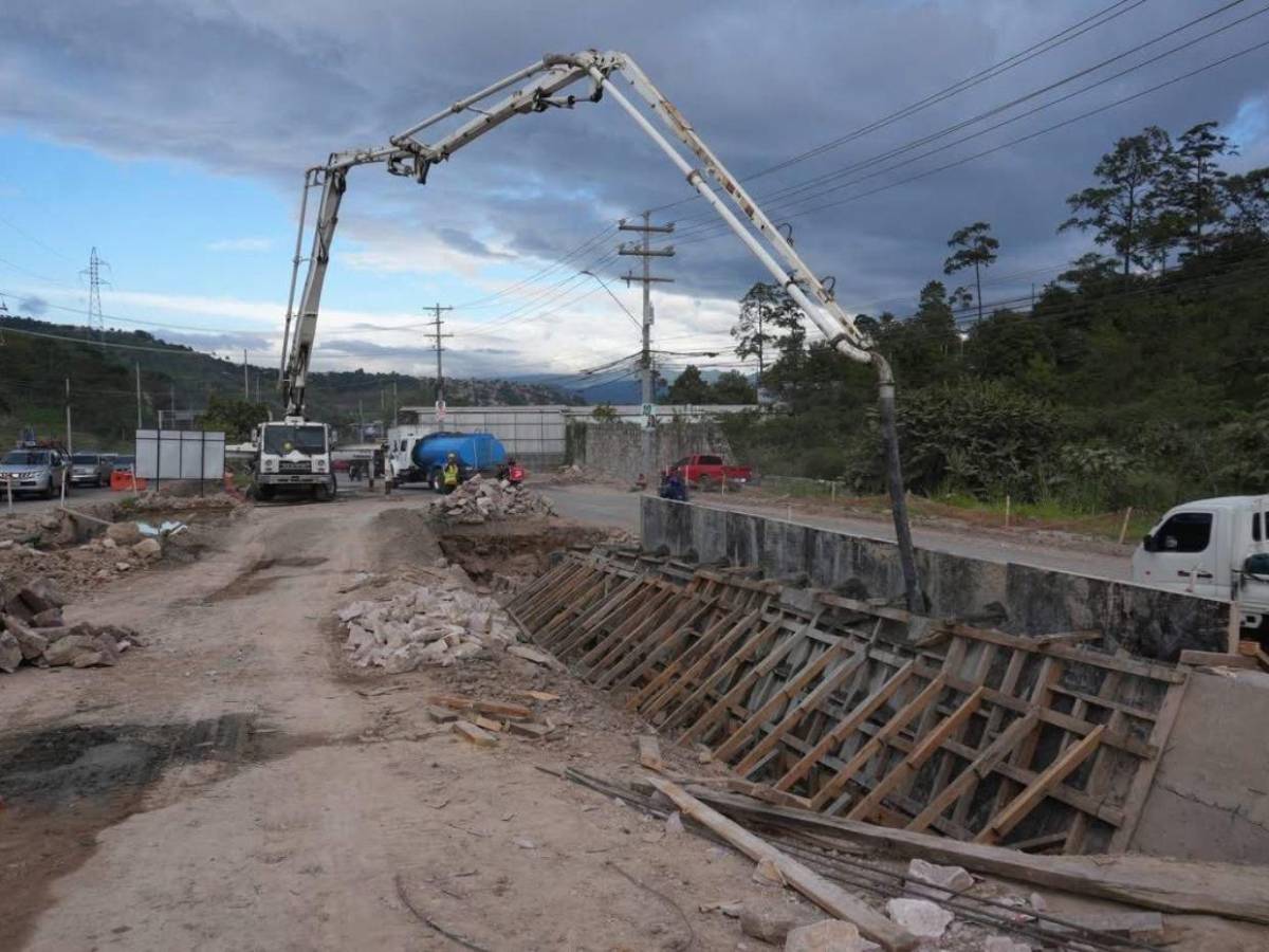 En fotos: así avanza las obra en puente elevado Papa Francisco en la capital