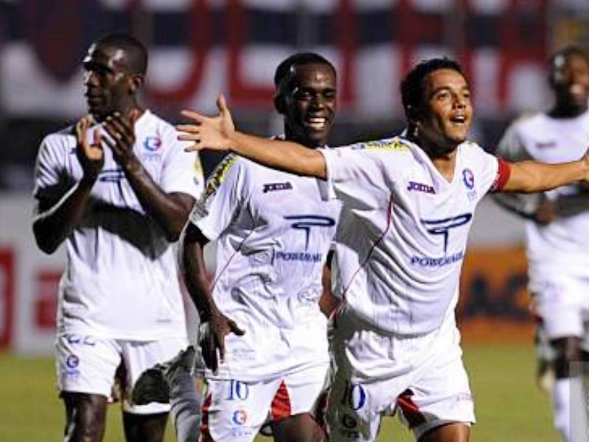 Futbolistas que jugaron en Olimpia y que pocos los recuerdan Futbolistas que jugaron en Olimpia y que pocos los recuerdan
