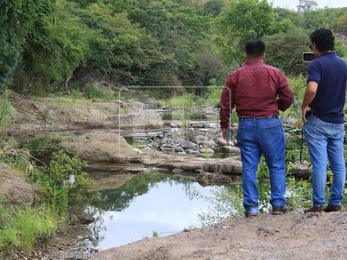 Ausencia total del río es lo que hay en montañas que abastecen de agua a la capital