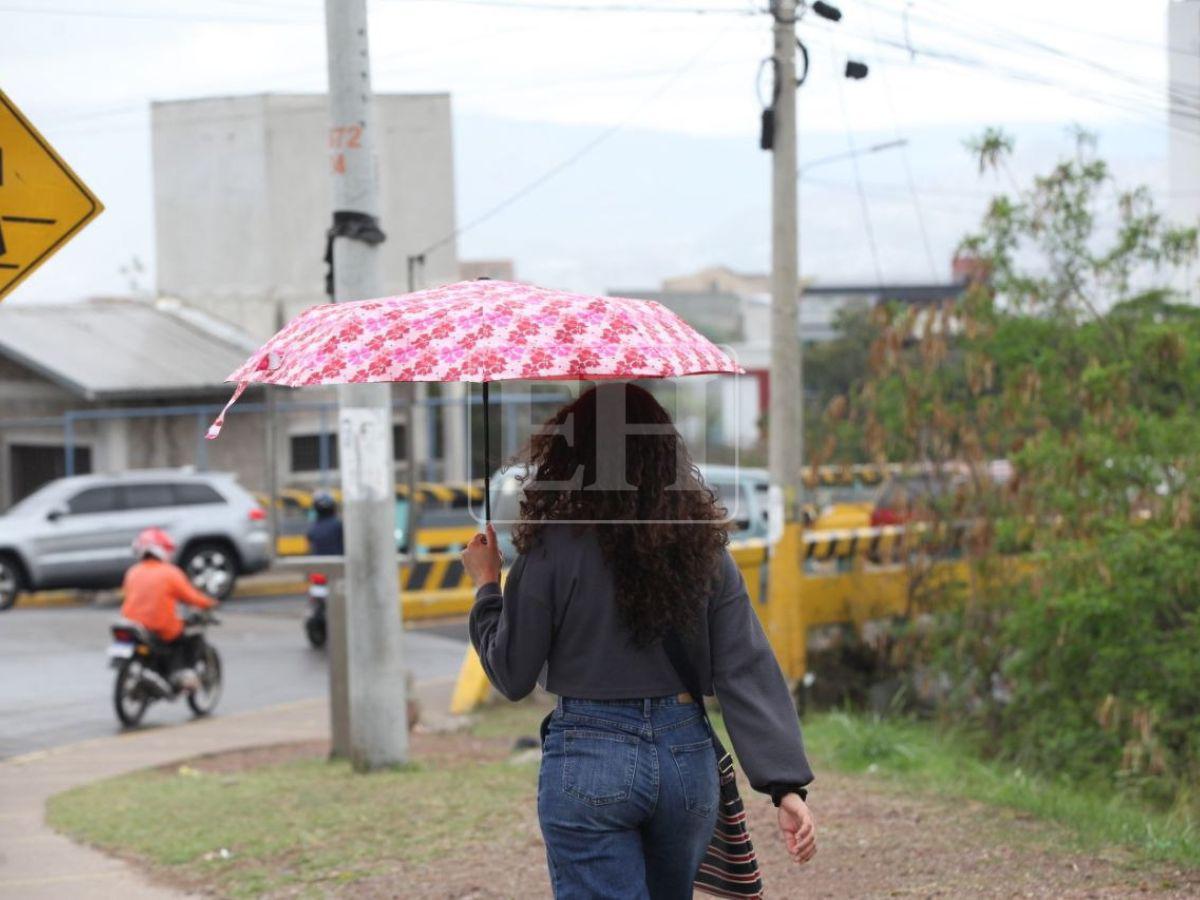 Vaguada en altura provocará lluvias este miércoles mientras continúan altas temperaturas