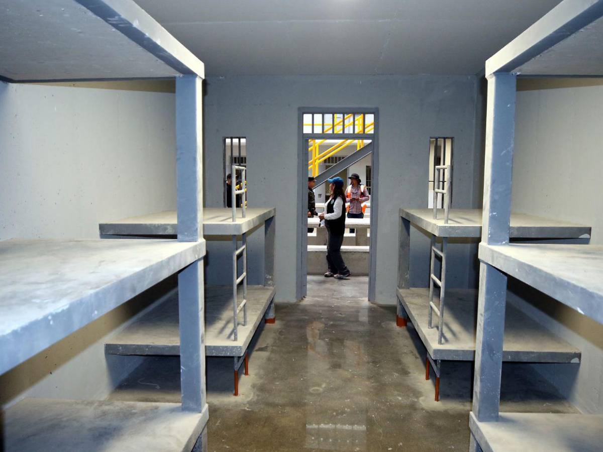 Celdas impenetrables y estricta vigilancia: así es la nueva cárcel para la Pandilla 18 en Ilama Celdas impenetrables y estricta vigilancia: así es la nueva cárcel para la Pandilla 18 en Ilama