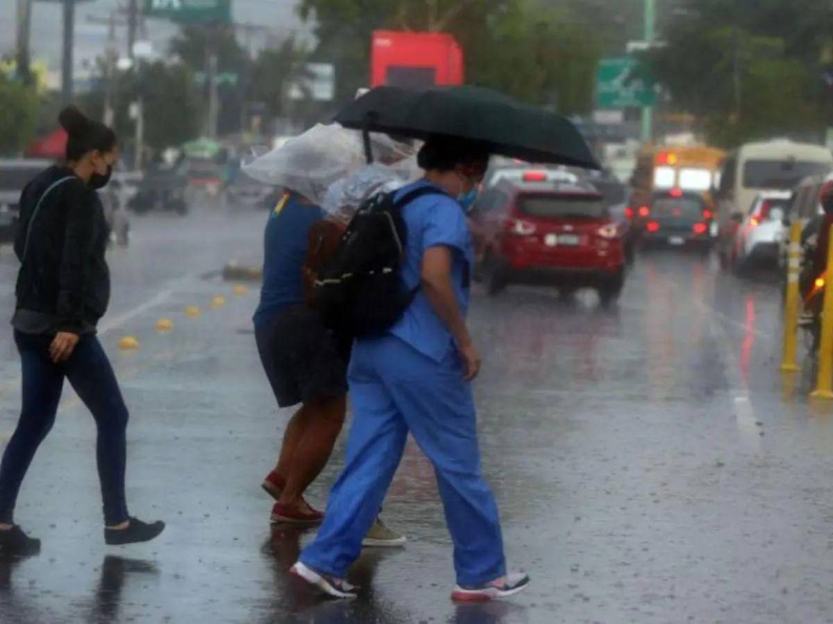 Foto satelital: Honduras bajo nubes de tormenta ¿En qué zonas habrá lluvias este fin de semana?