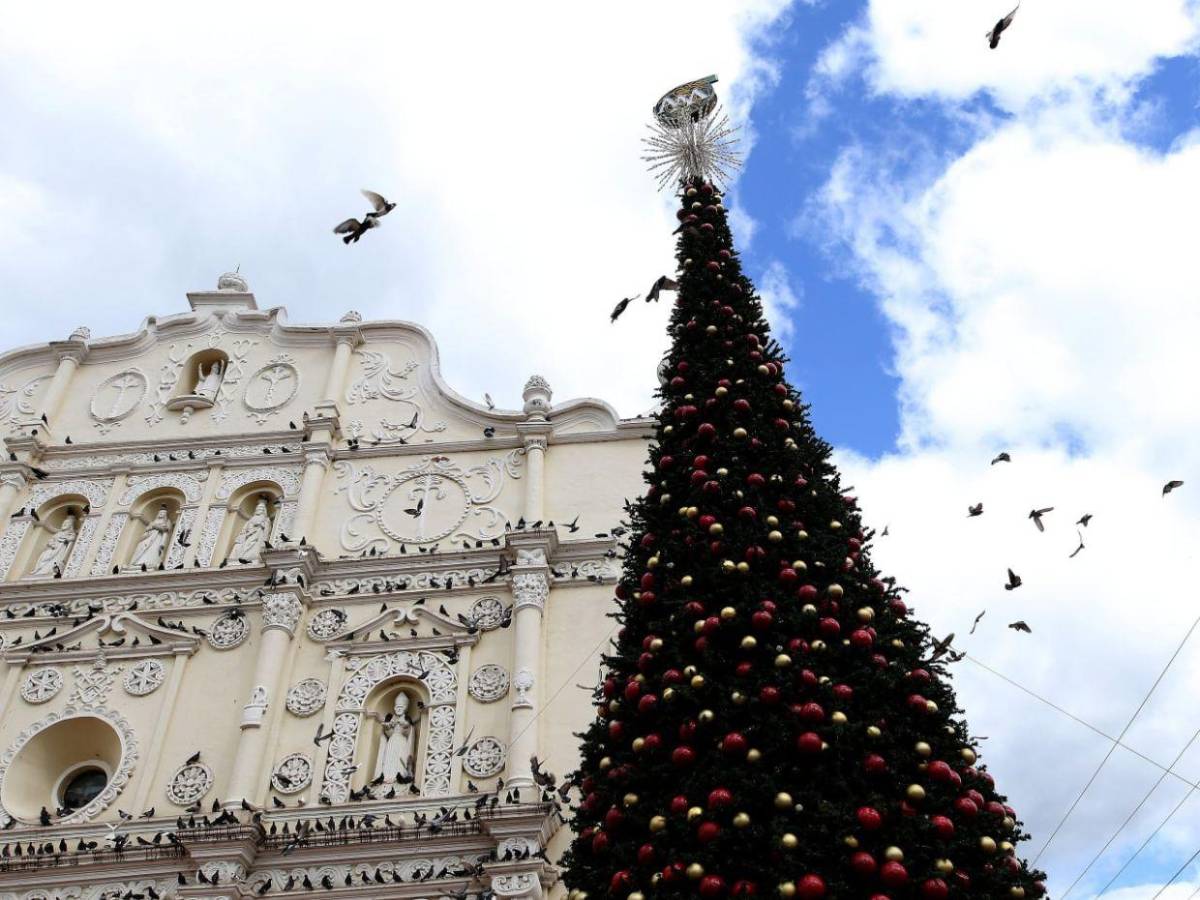 Comayagua se viste de luces, colores y ambiente navideño este 2024 Comayagua se viste de luces, colores y ambiente navideño este 2024