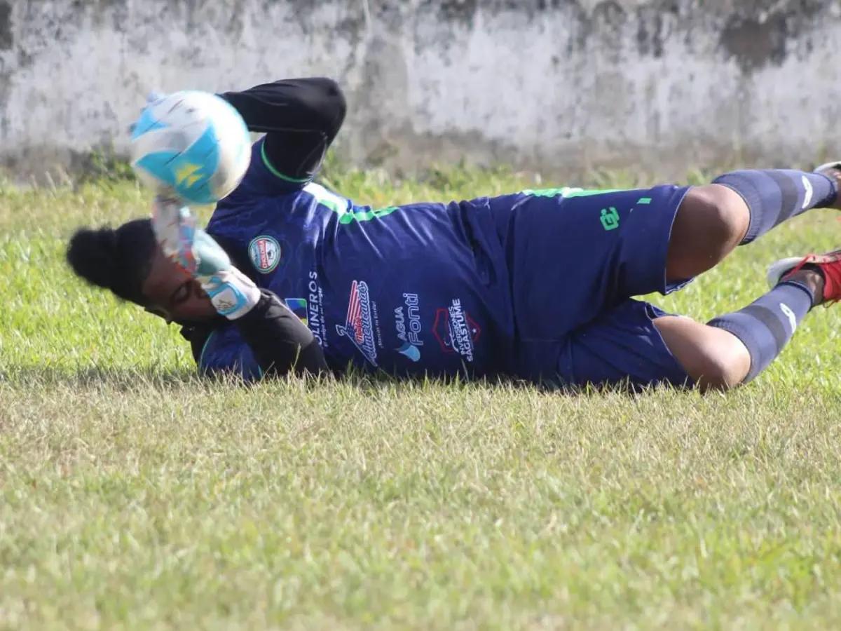 Duro golpe para 'La More': Se revela la verdad sobre fichaje con el equipo Choloma