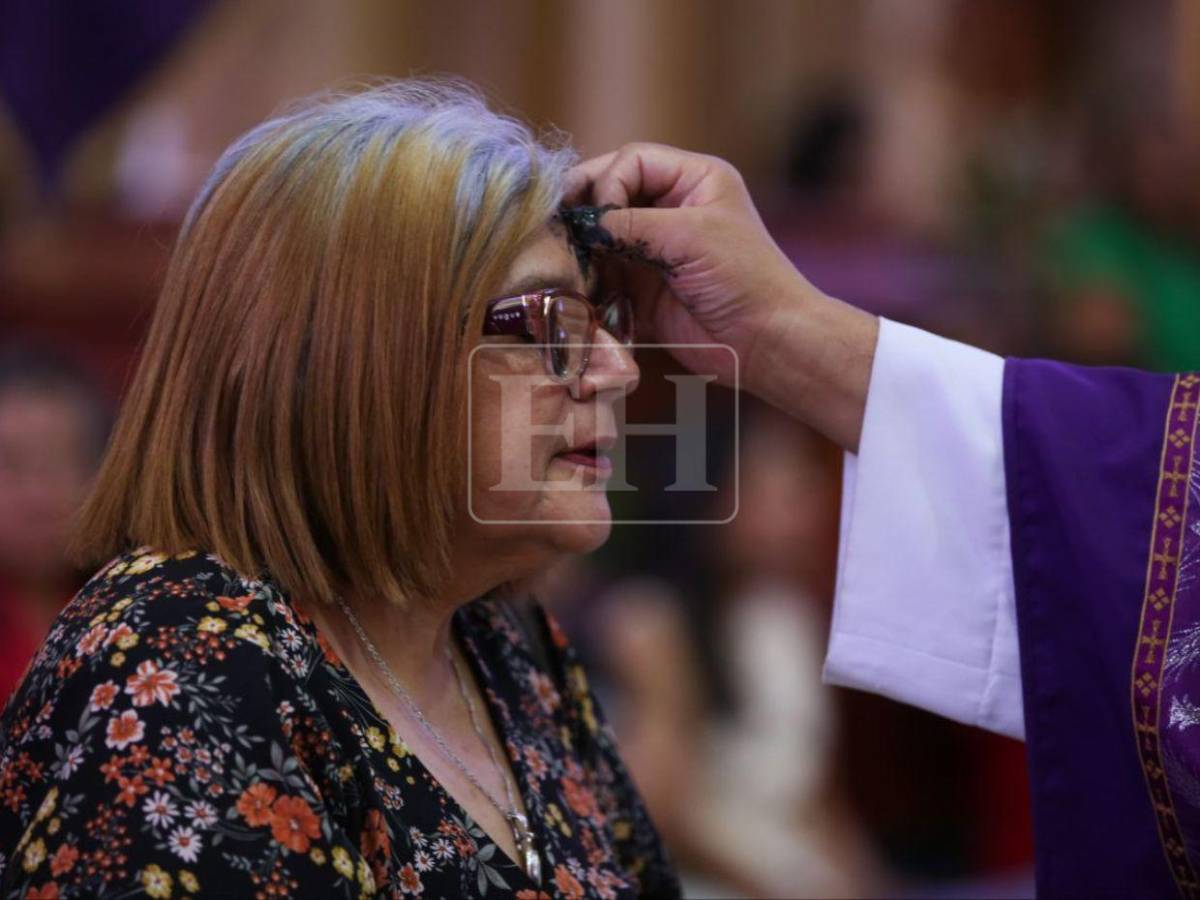 Capitalinos sellan su fe: Miércoles de Ceniza desborda las iglesias de Tegucigalpa