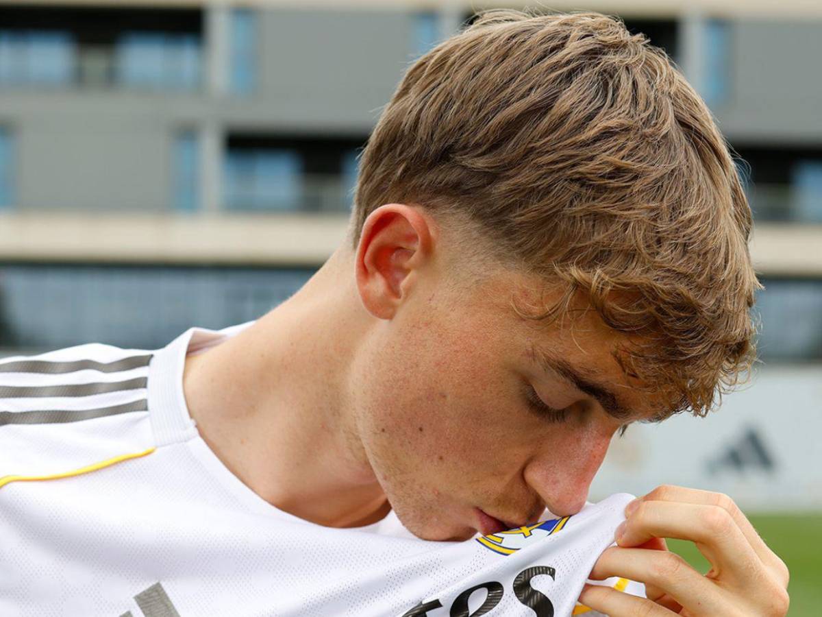 ¿Quién es Dean Huijsen, el defensa más caro fichado por el Real Madrid?