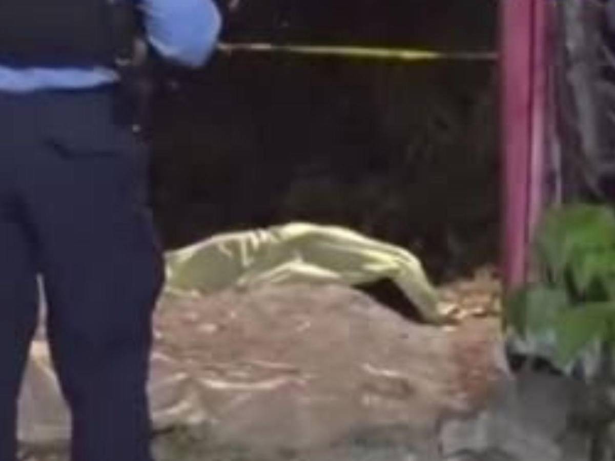 “Mejor me hubieran matado a mí”: madre tras asesinato de sus dos hijos en la Villa Nueva