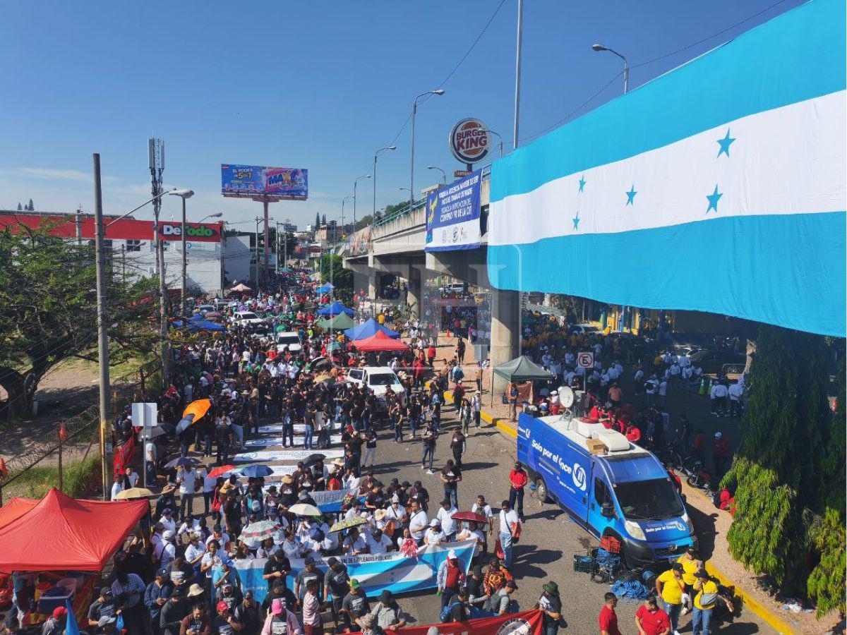 Multitudinaria participación: calles llenas en la marcha del Día del Trabajador en Honduras