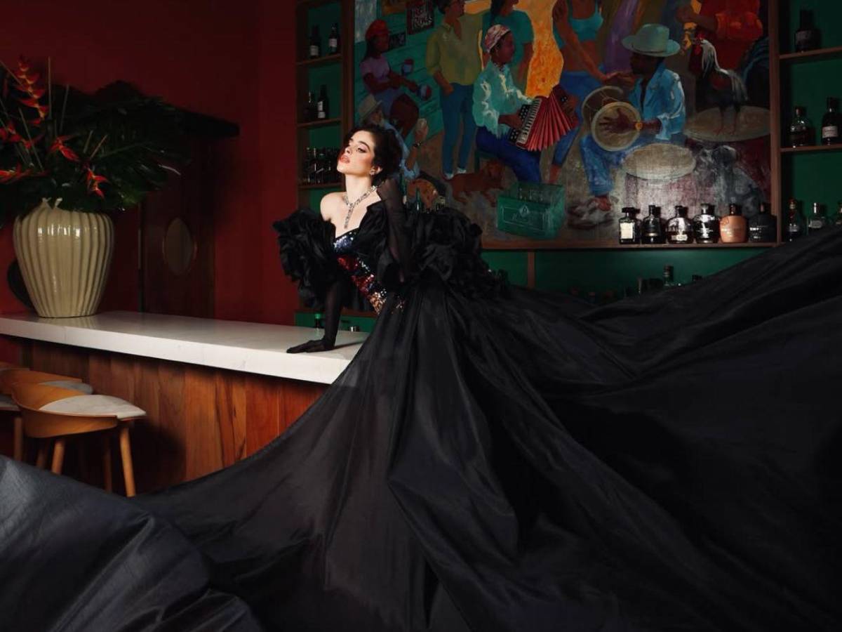 Preocupación por la salud de Fátima Bosch tras su incidente en el desfile de Ecuador