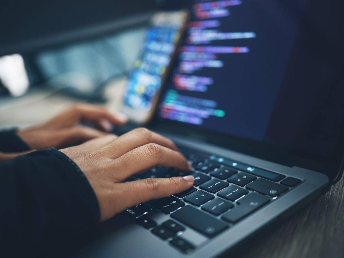 Hackeo masivo en México: roban 150 GB de datos fiscales y electorales con ayuda de IA