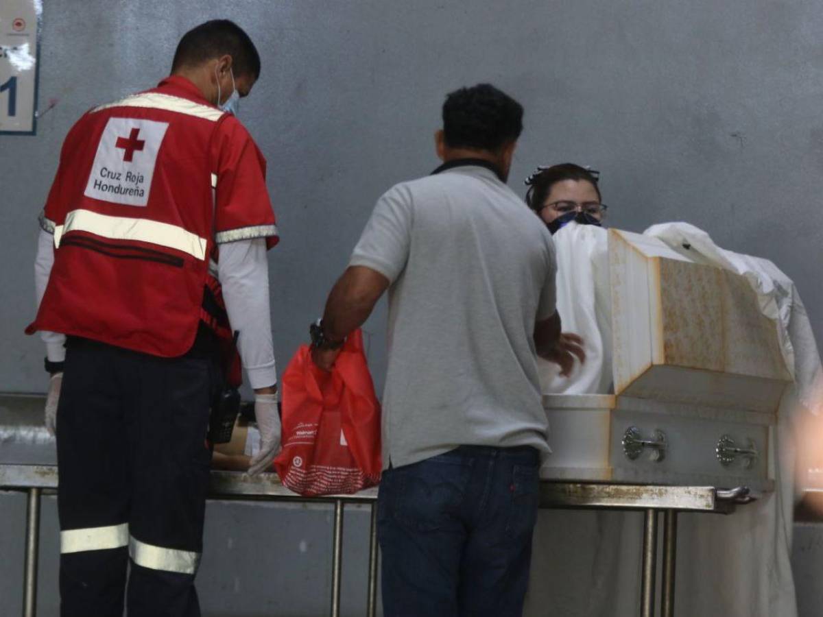 “A mi sobrino le sacaron los ojos... hoy matan a mi hijo”: padre de menor asesinado en Marcala