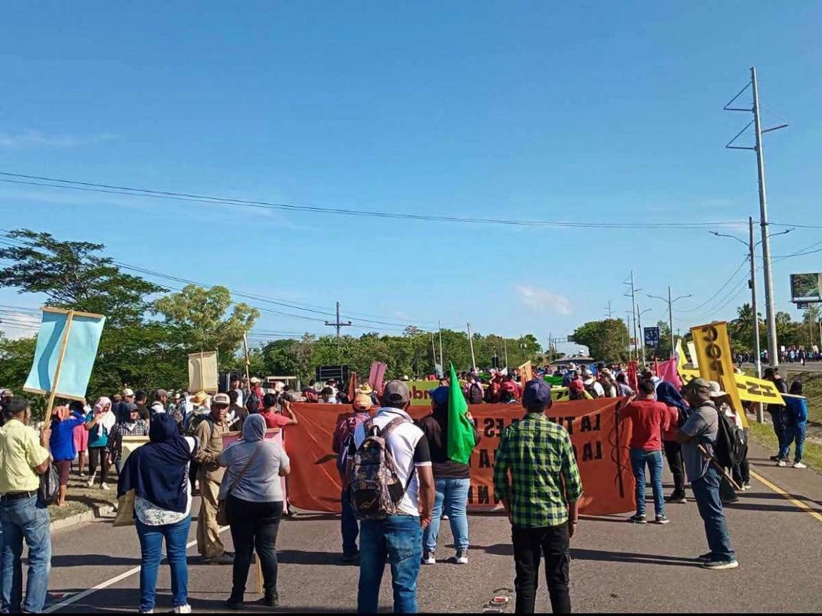 Lunes de protesta: sin paso la carretera del litoral atlántico CA-13 y la CA-5 en varios tramos