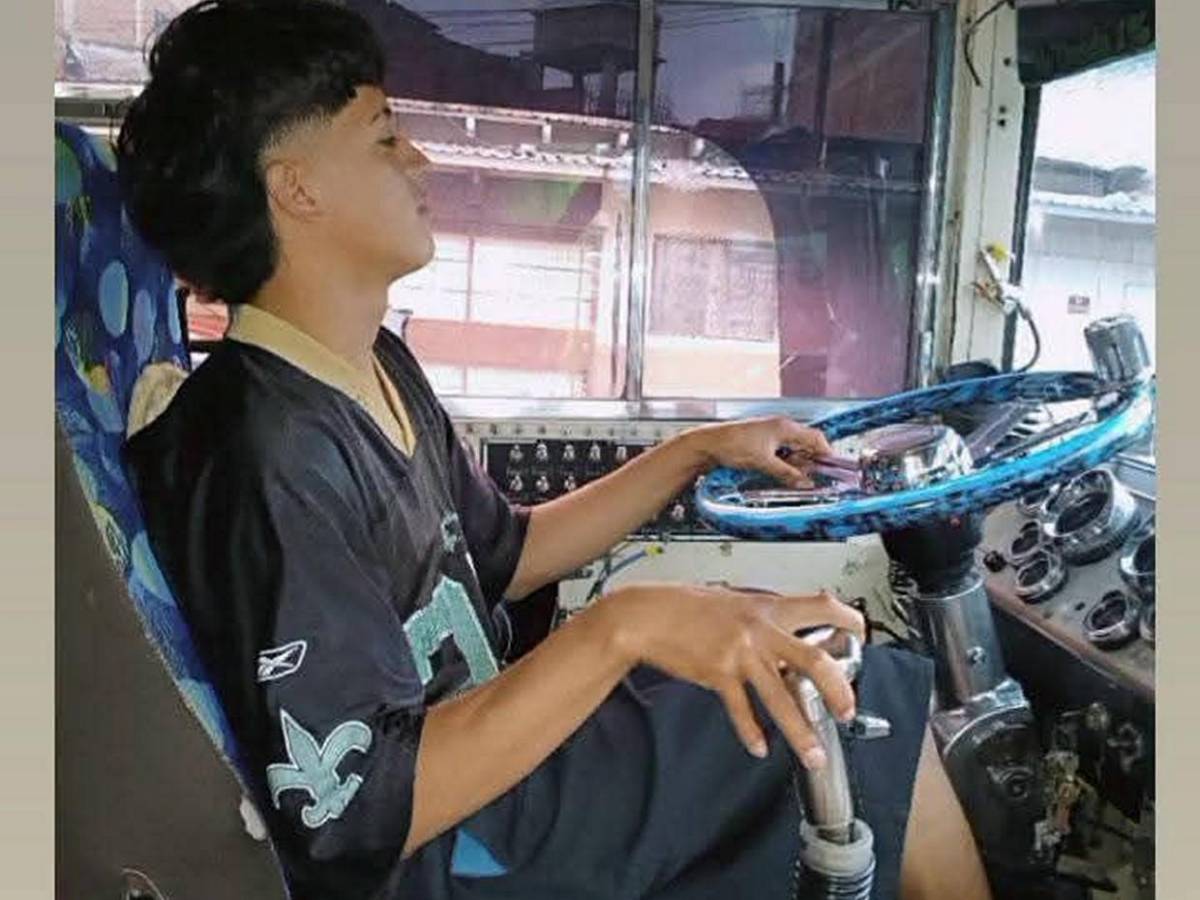 Hallan muerto a cobrador de bus en carretera a Mateo; el tercero en la zona