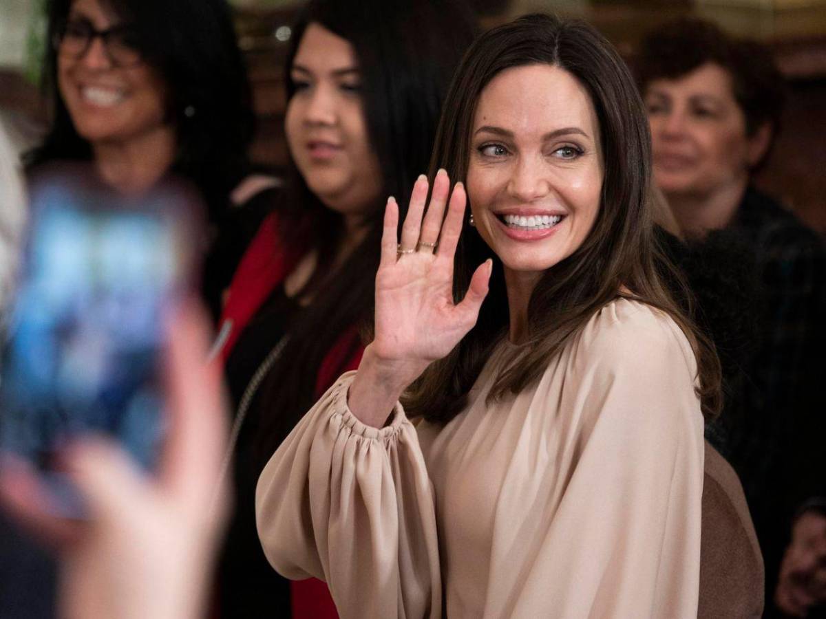 Angelina Jolie cumple 50 años: belleza, activismo y fuerza en una mujer