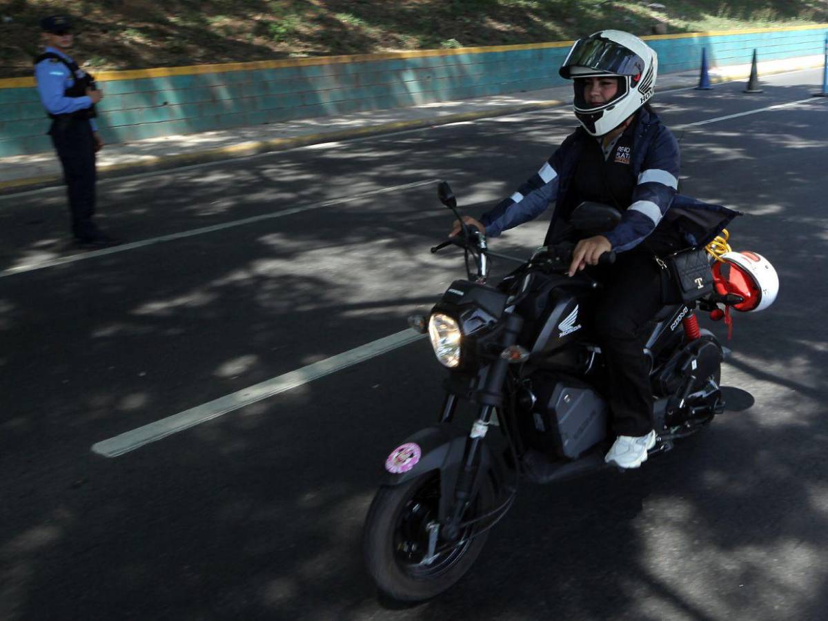 ¿En qué municipios de Honduras está prohibido que dos hombres circulen en una motocicleta?