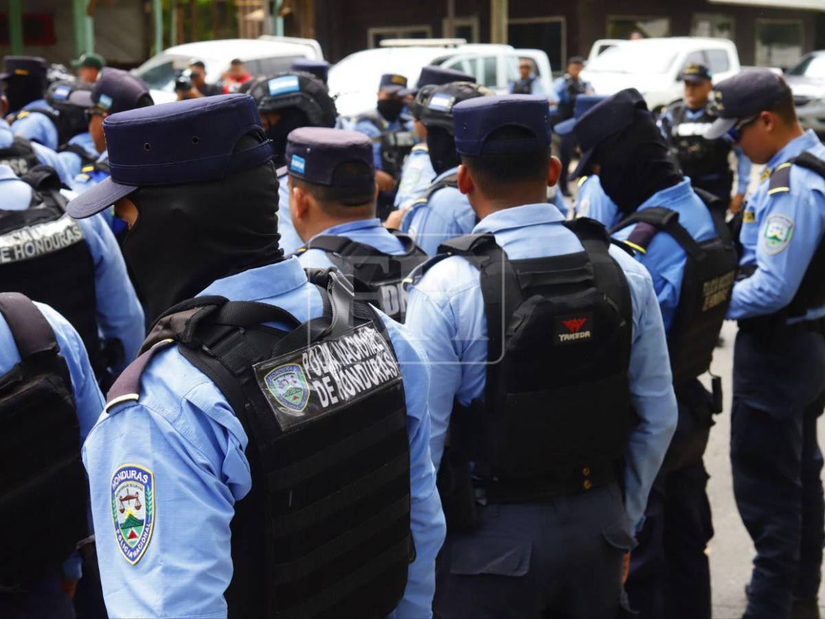 En fotos: comienza intervención en Corinto, Omoa, tras muerte de agentes
