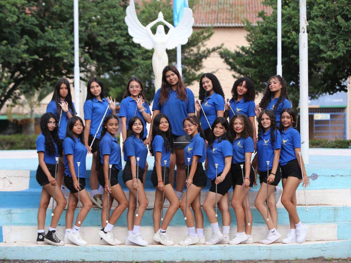 Las bellas palillonas del Instituto Vuelo de Águila brillarán el 15 de septiembre