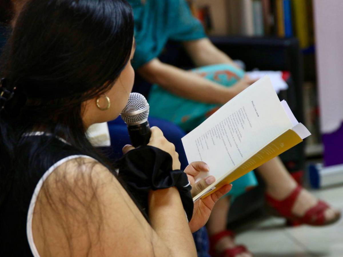 Entre lecturas de Honduras, Bélgica y Colombia inicia el Festival de Los Confines 2026