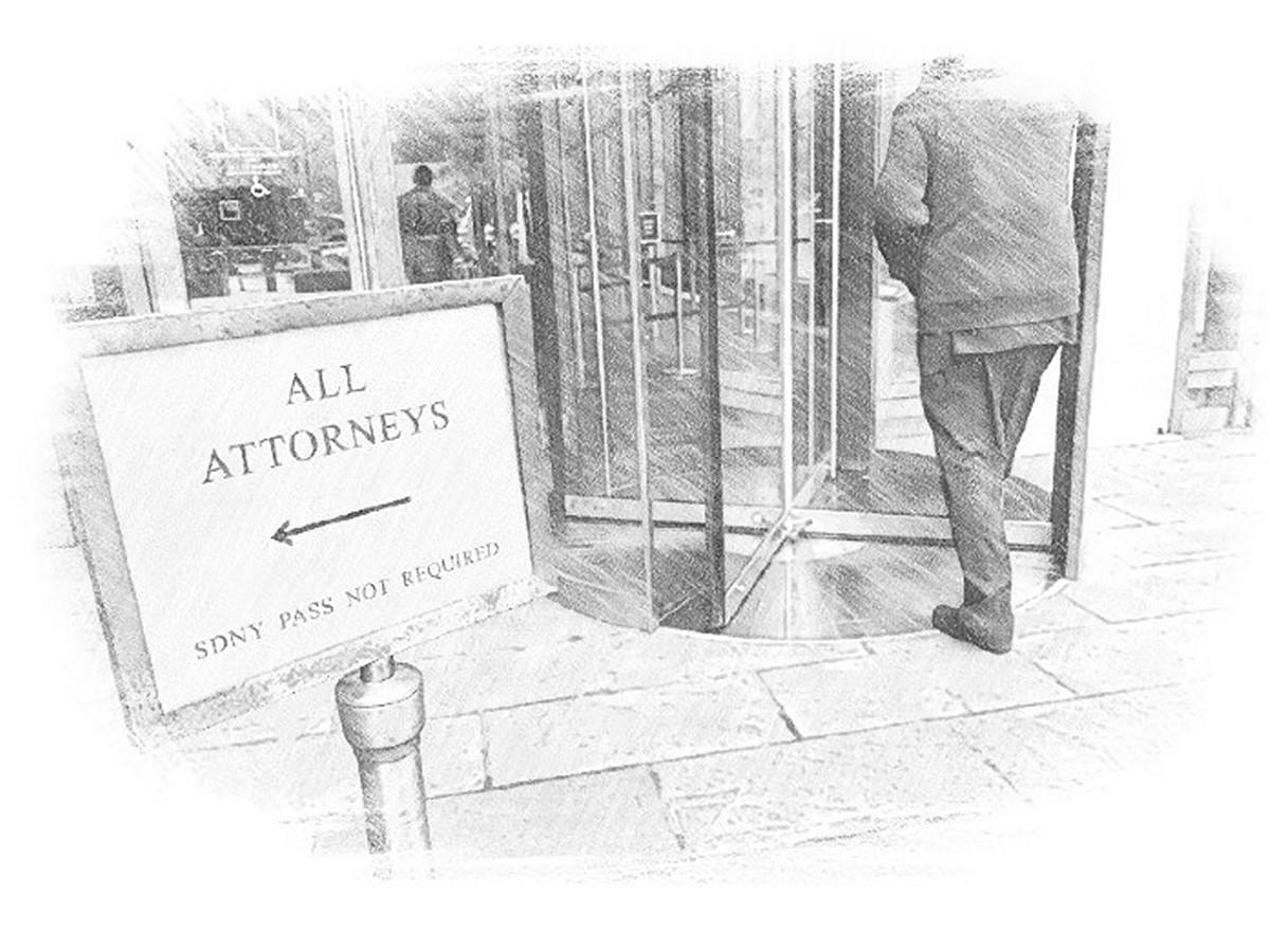 Juez Castel pide explicación a Fiscalía de por qué defensa de JOH ha tenido restricciones para acceder a pruebas clasificadas