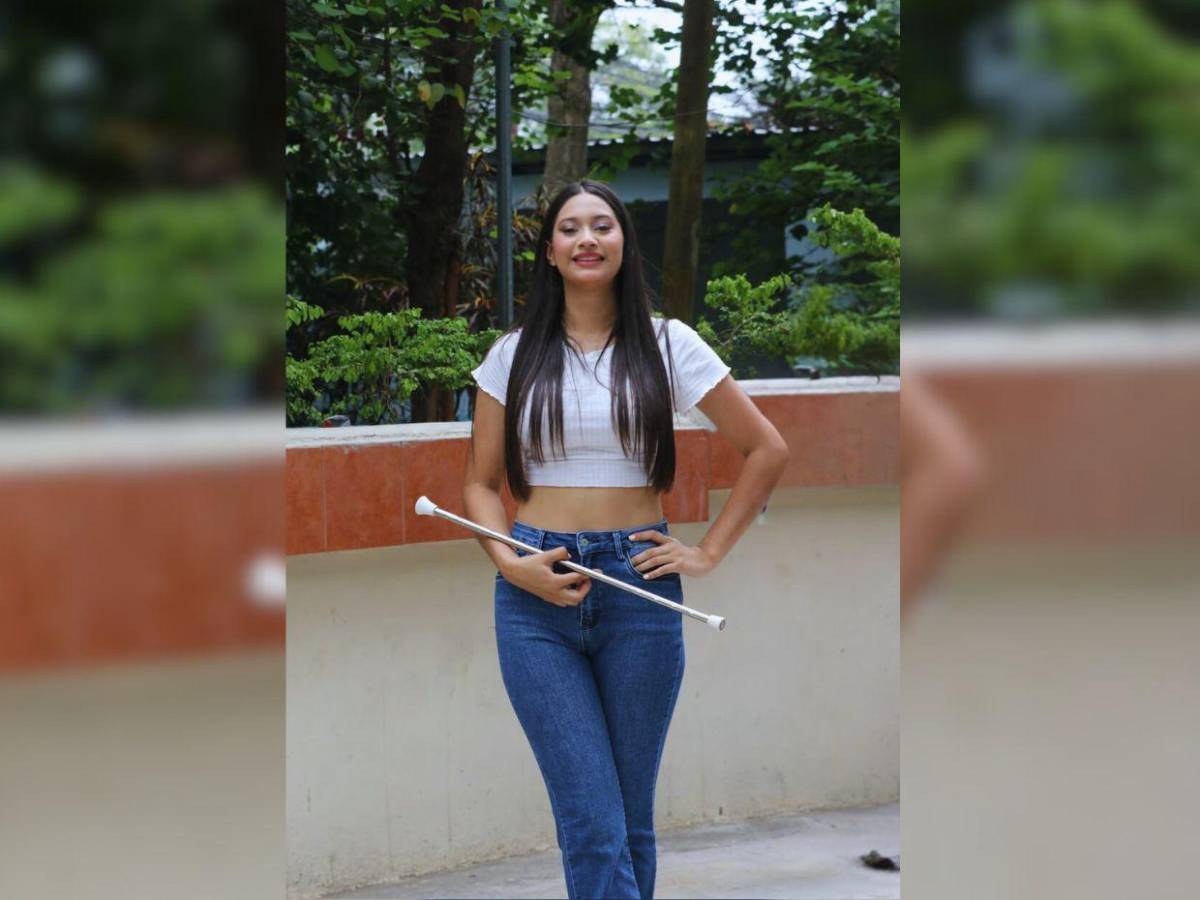 Con talento y encanto, palillonas del Milla Selva listas para deslumbrar en desfiles patrios