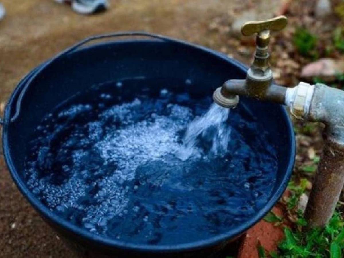 Niño de dos años muere al caer en una cubeta con agua en Olancho