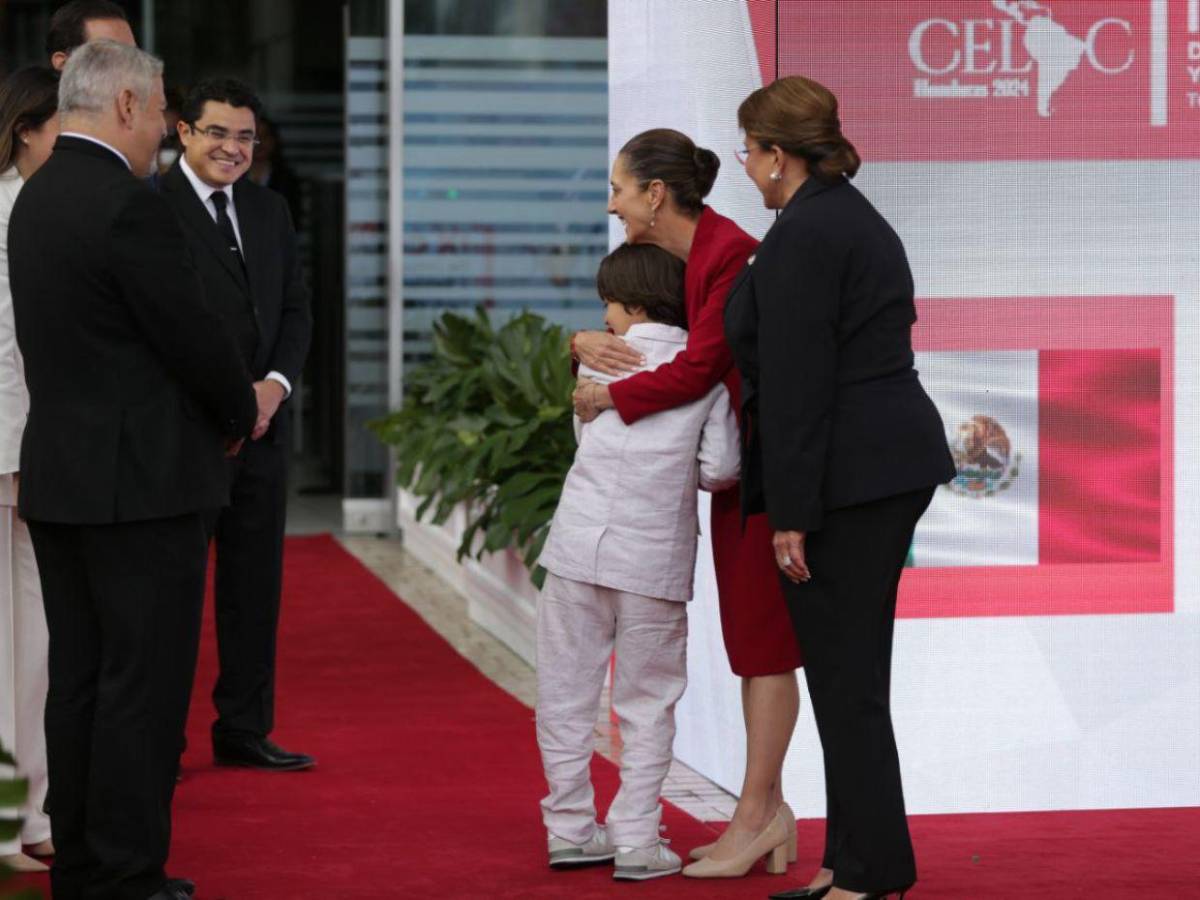 Con estilo propio y agenda definida: Sheinbaum en Honduras para Cumbre de la Celac Con estilo propio y agenda definida: Sheinbaum en Honduras para Cumbre de la Celac