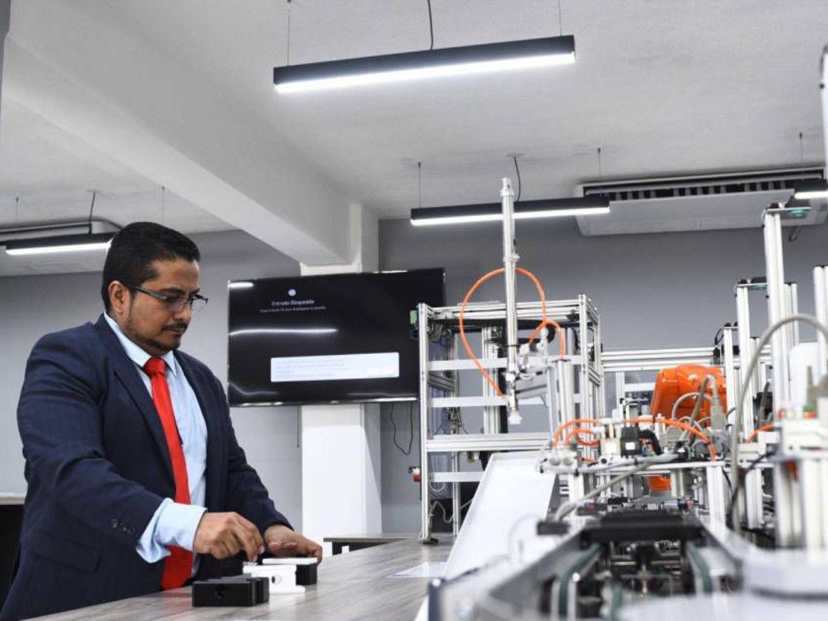 La Universidad Tecnológica de Honduras y sus socios están comprometidos en transformar vidas a través de la educación y generar un impacto positivo en la sociedad hondureña.