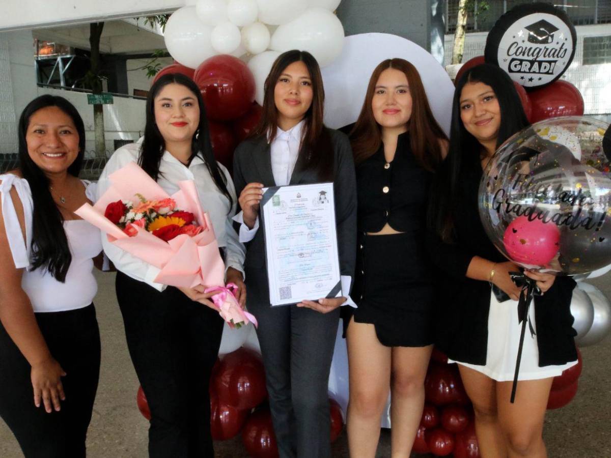 El emblemático Central Vicente Cáceres entrega 700 nuevos profesionales