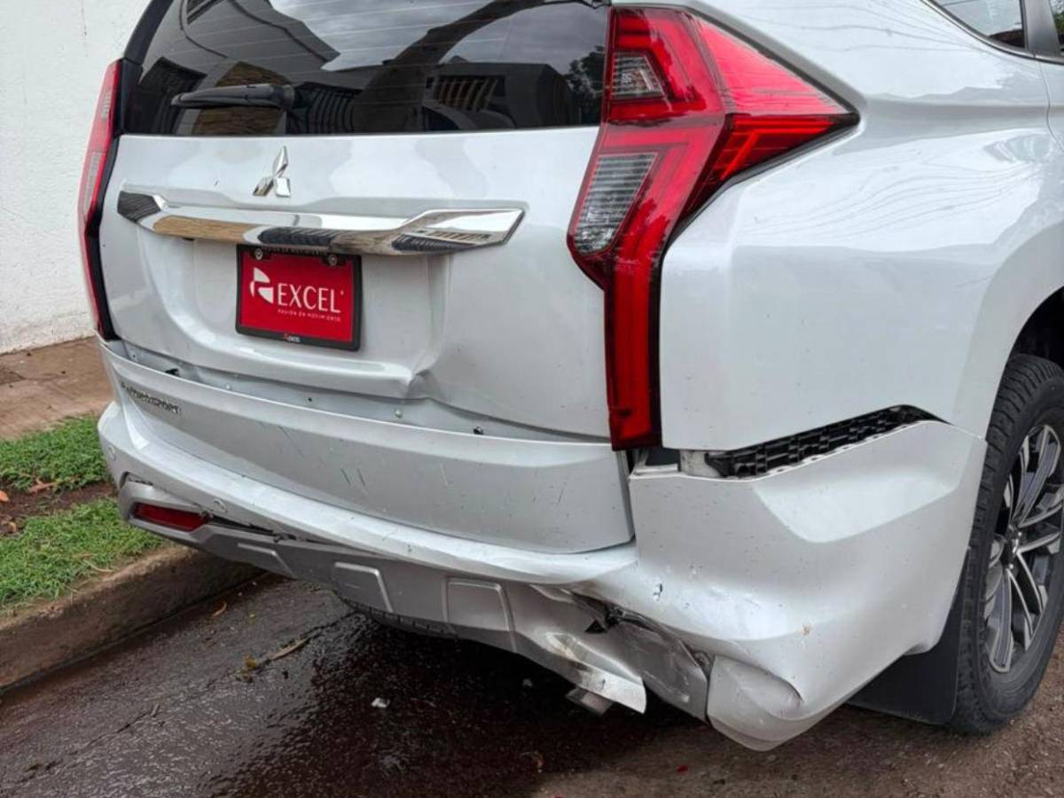 Tomó el carro de su vecino: detalles de mujer que chocó 13 carros y terminó en el Mario Mendoza