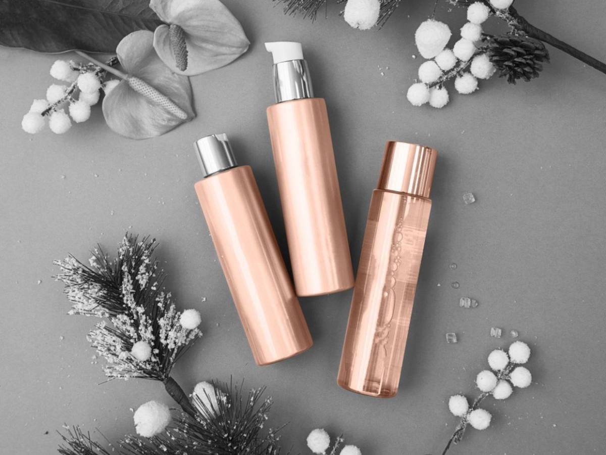 El glacial look arrasa esta Navidad 2025: cómo lograr el maquillaje más viral de la temporada