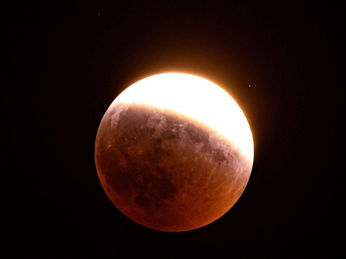 ¡Hermoso! Así se vio el eclipse lunar en Honduras y en otras partes del mundo