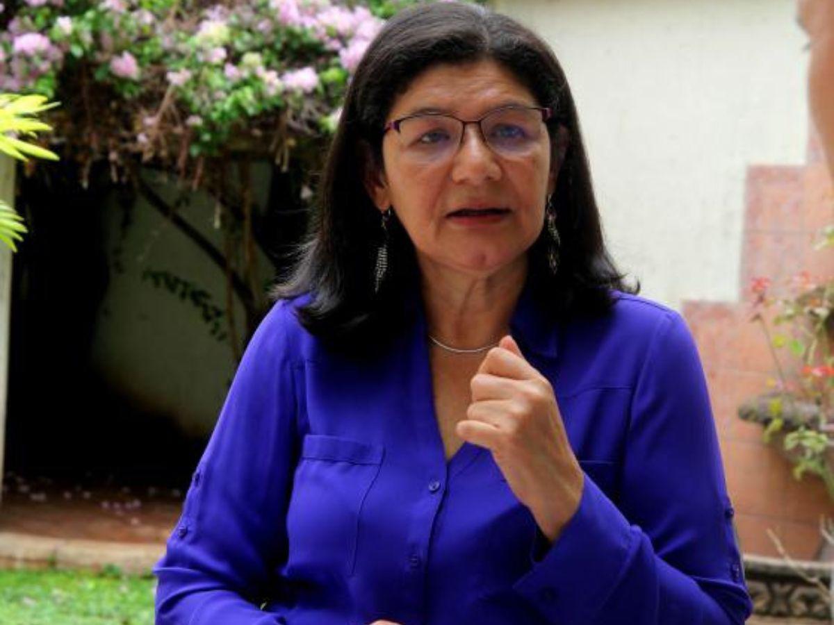 Muerte de bebé “obedece a una septicemia generalizada”, según directora de la Dinaf