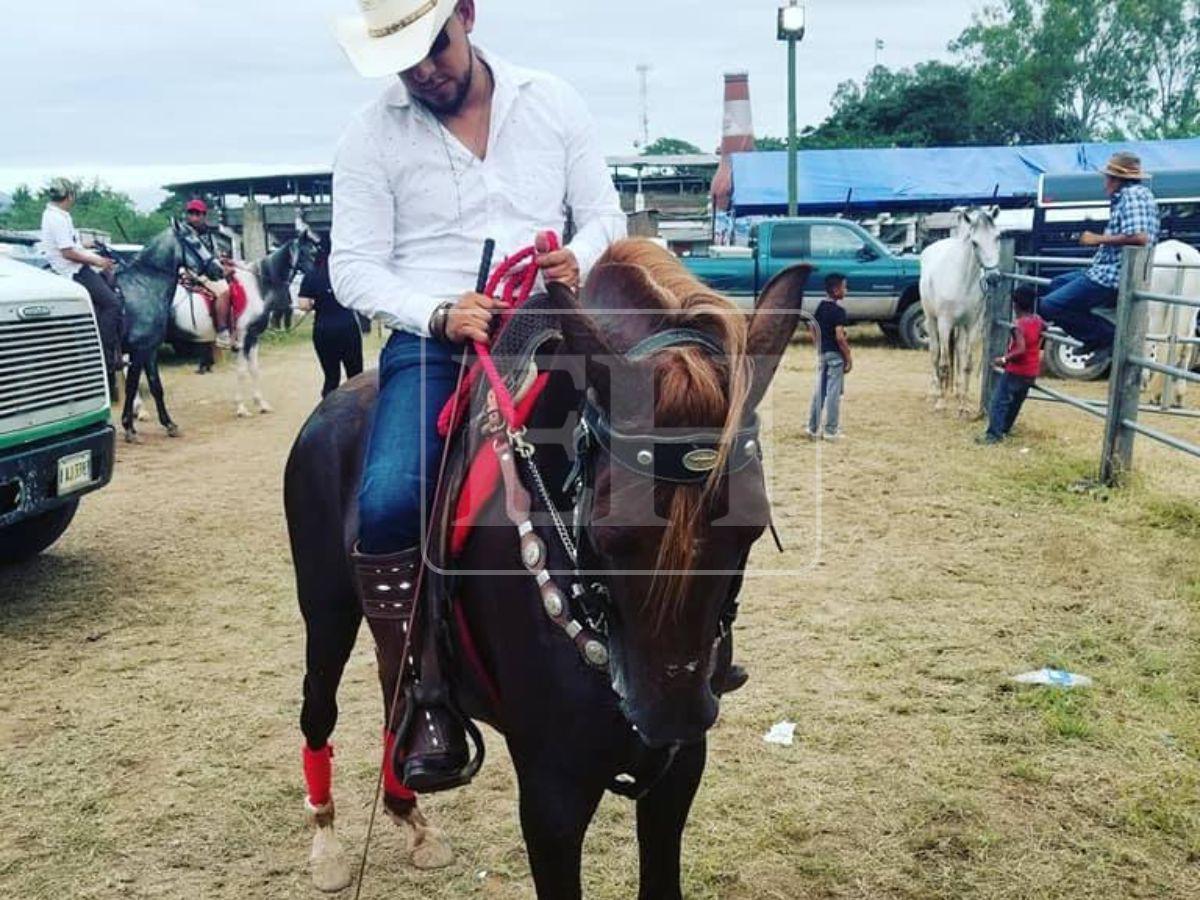 Armas, joyas y ganado: ostentosa vida del ganadero Elmer Méndez antes de ser asesinado