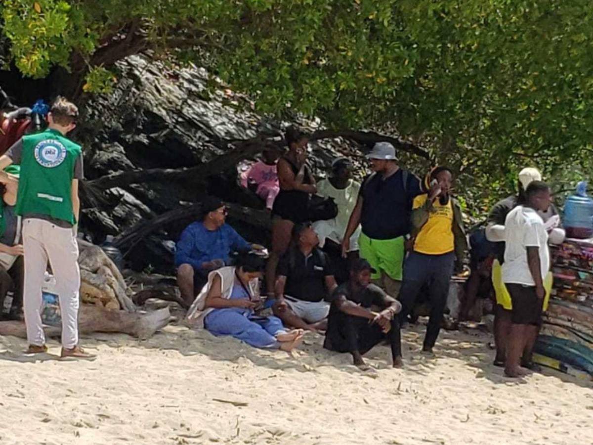 Garífunas protestan en Cayos Cochinos contra reality español por amenaza a tortugas marinas