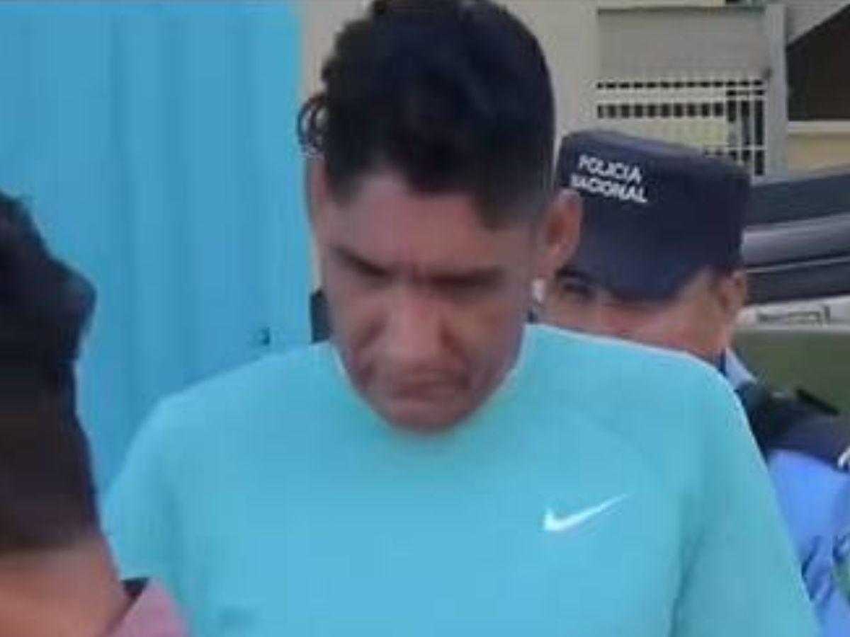 Tenían dos años de relación: Capturan a maestro acusado de abusar de una alumna en Choluteca