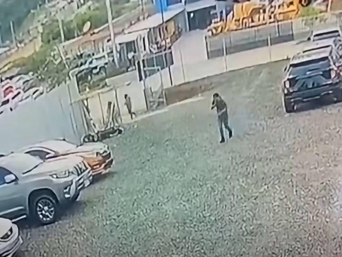 Pidió auxilio tras recibir cuatro disparos: Anner Pastor, policía que murió tras asalto en autolote