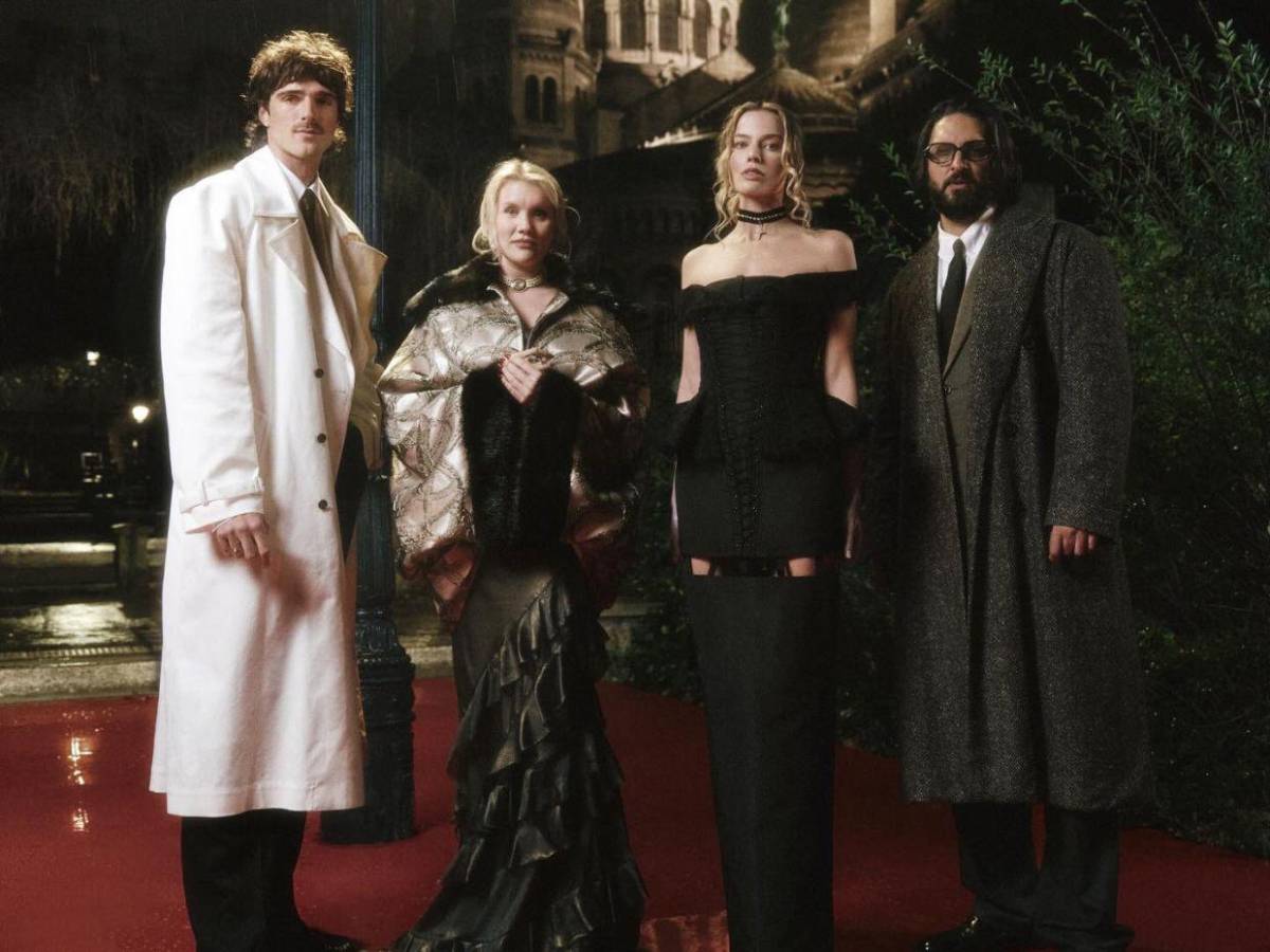 Acusan a Margot Robbie de blanqueamiento cultural por llevar un collar robado de India