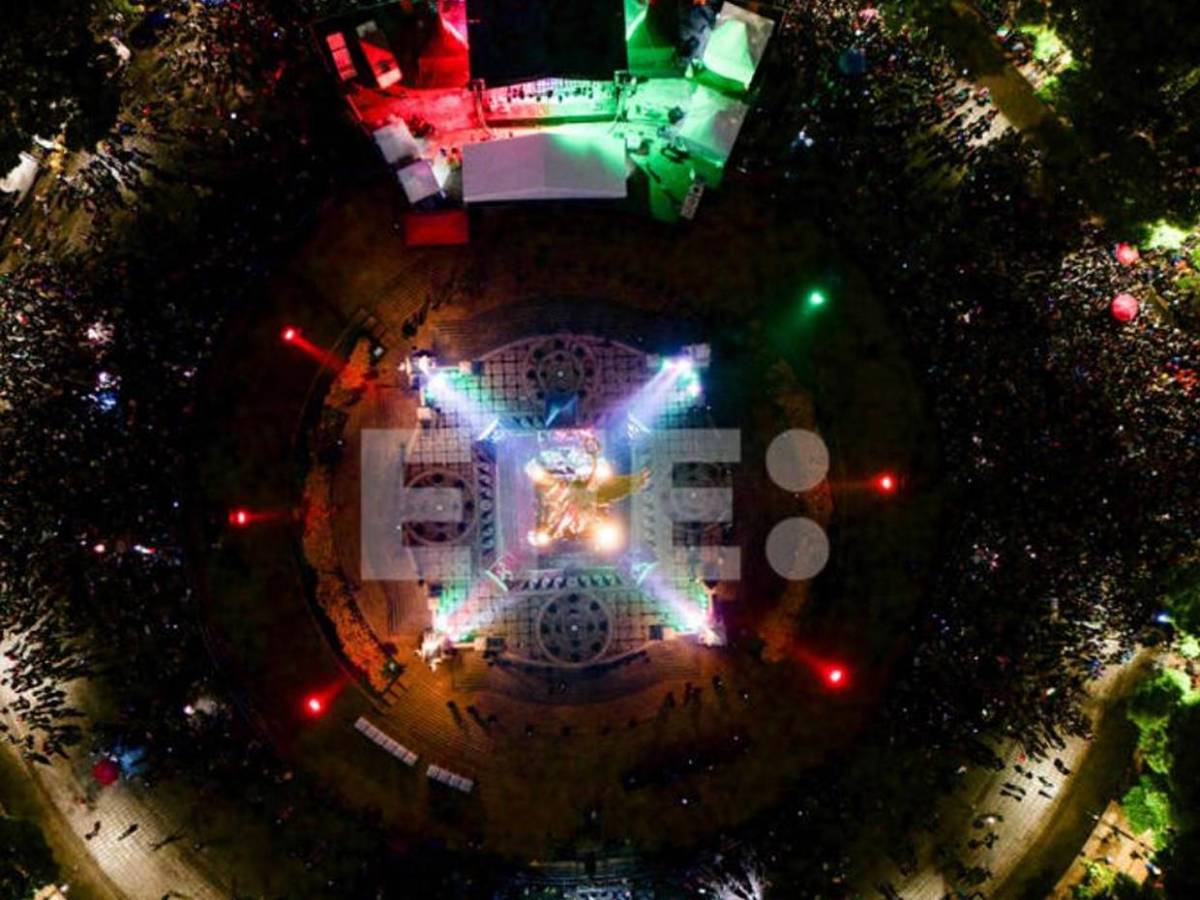 Suben a cuatro los muertos en festejo por triunfo de México: Fue una oleada de gente